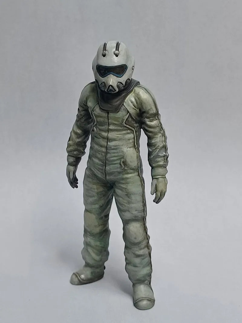 Resin Figure Kit 1/20 Army Pilot Unpainted Garage Resin Kit